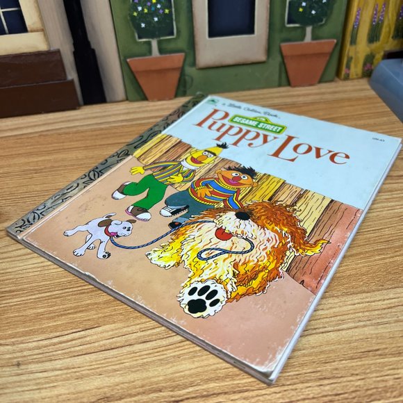 Vintage 1983 Sesame Street Puppy Love Book Children's Television Workshop - Picture 10 of 10